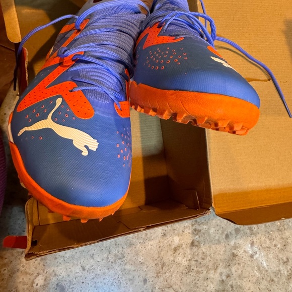 Unisex Puma Turf Soccer Cleats size 8.5 Men/10 Women - Picture 8 of 8